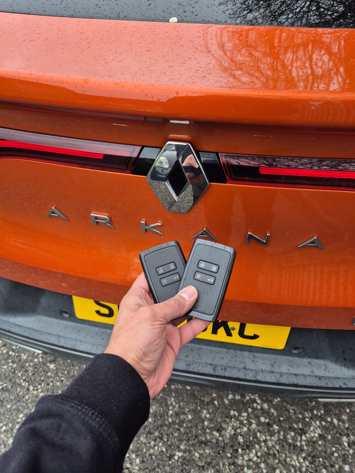 Auto locksmith completing car key job in Central Scotland